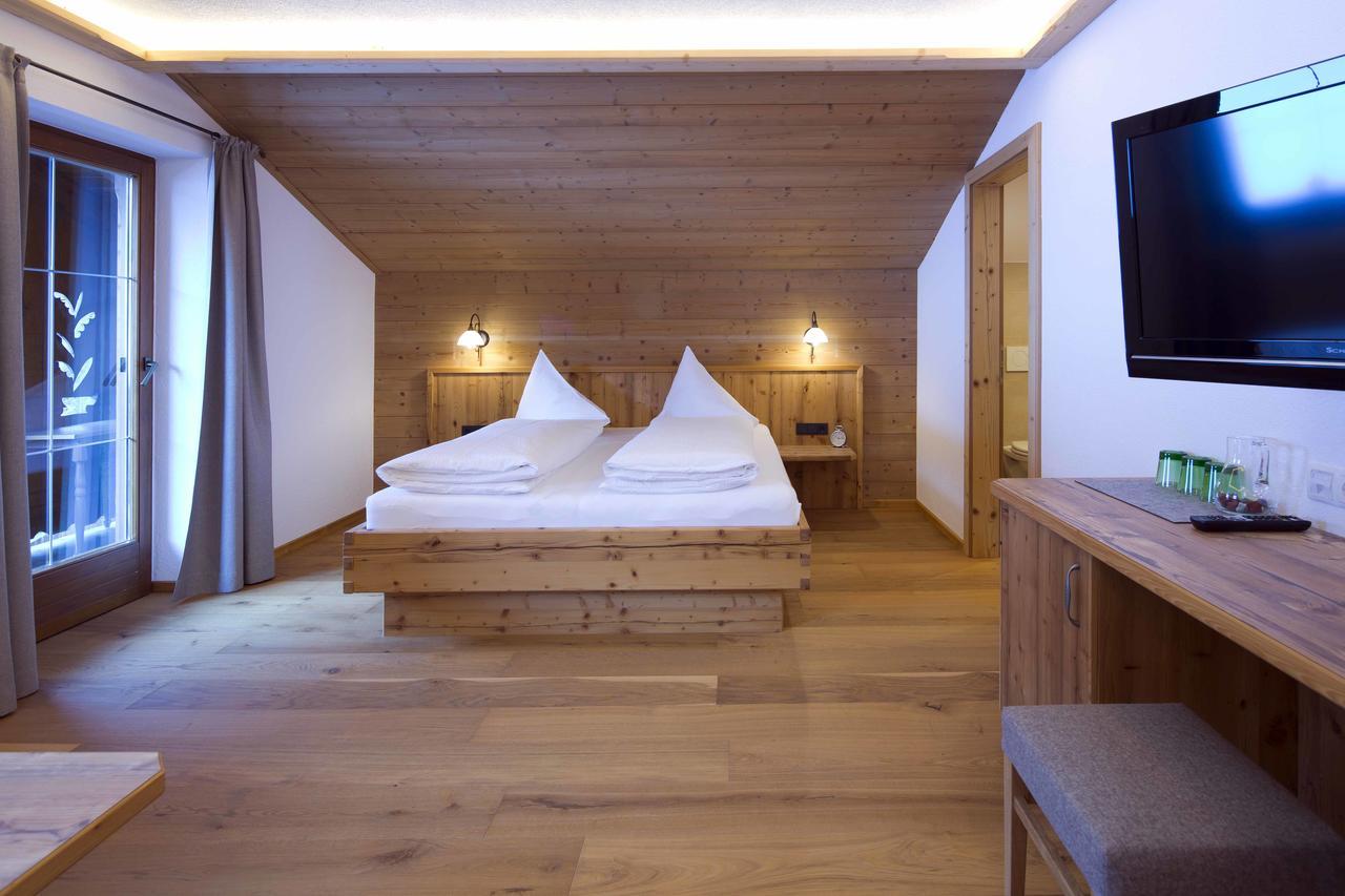 Landgasthof Ledererwirt Pension Ebbs Buitenkant foto